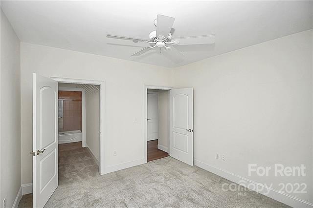 Building Photo - 400 N Church St