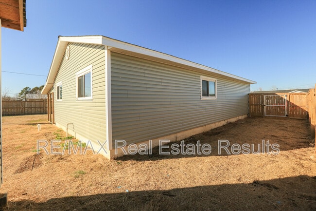 Building Photo - 1314 W Margaret Pl