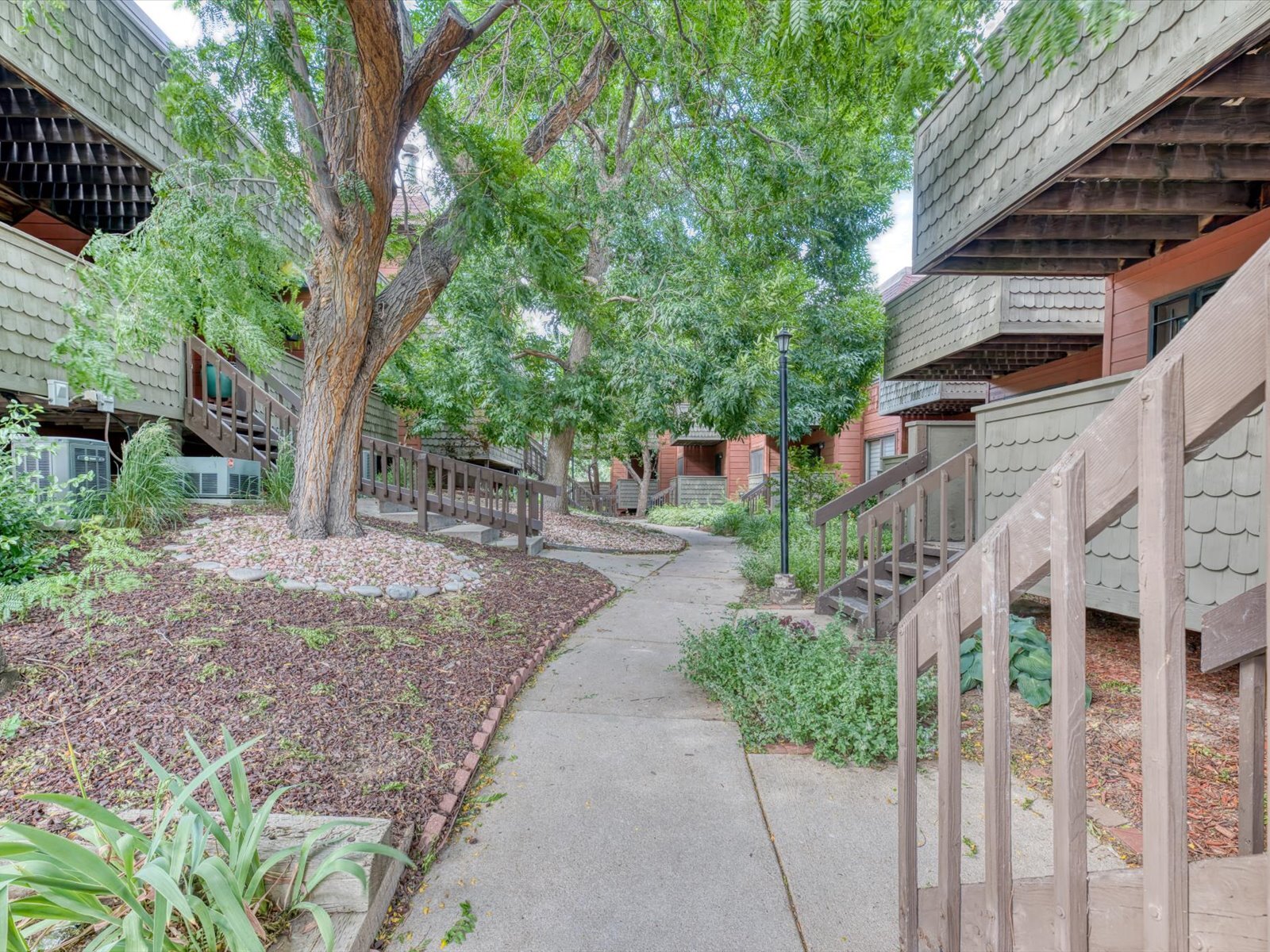 Building Photo - 3050 W 32nd Ave