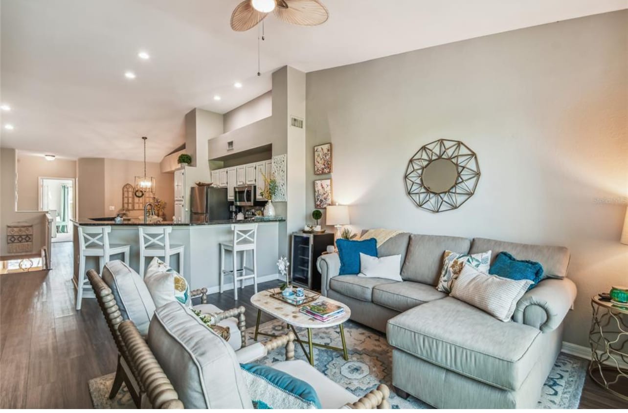 Building Photo - 628 Arbor Lake Ln