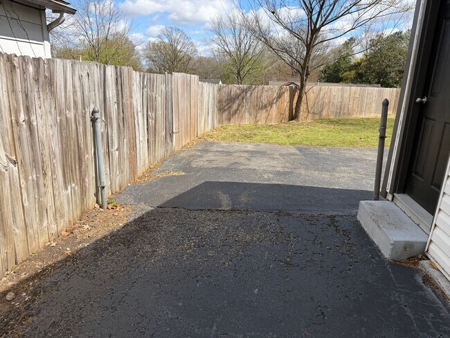 Building Photo - Welcome to your new home in Southaven, MS! HALF OFF FIRST MONTH RENT!!