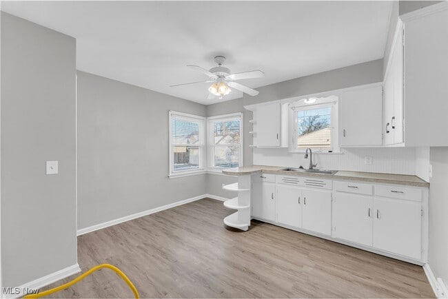 Building Photo - 6306 Westlake Ave