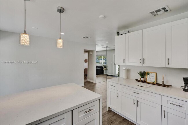 Building Photo - 19625 NW 6th Pl