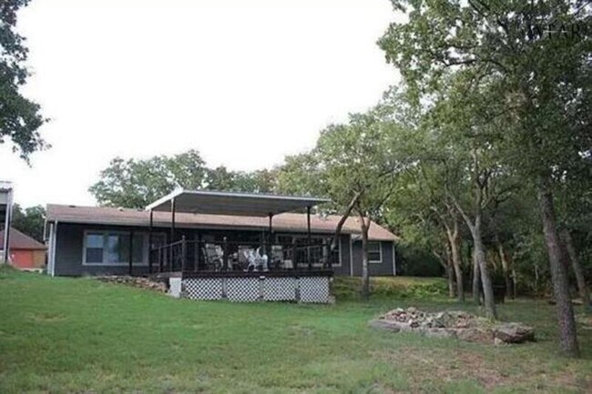 Building Photo - 126 Country Club Dr