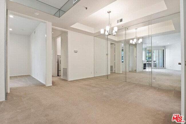 Building Photo - 2131 Century Park Ln