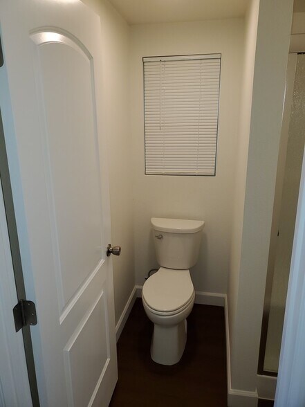 New Bathroom Fixturs - 9333 Lomita Dr
