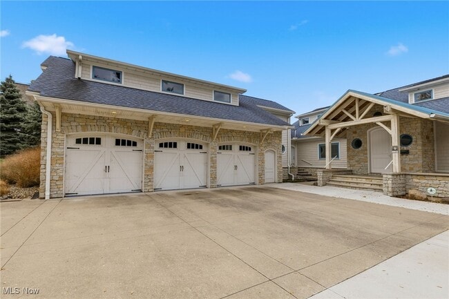 Building Photo - 28838 Lake Rd