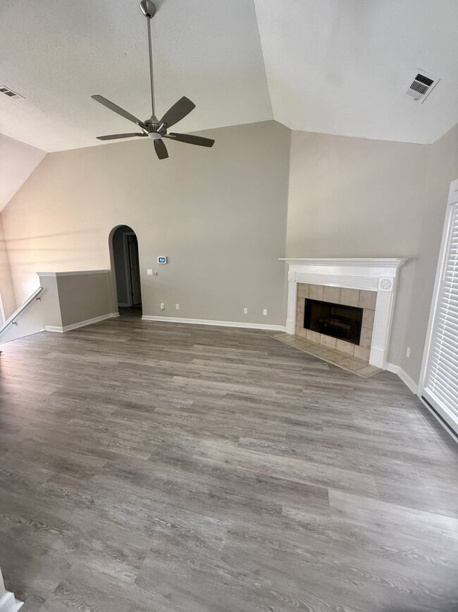 Building Photo - Copper Village Pooler