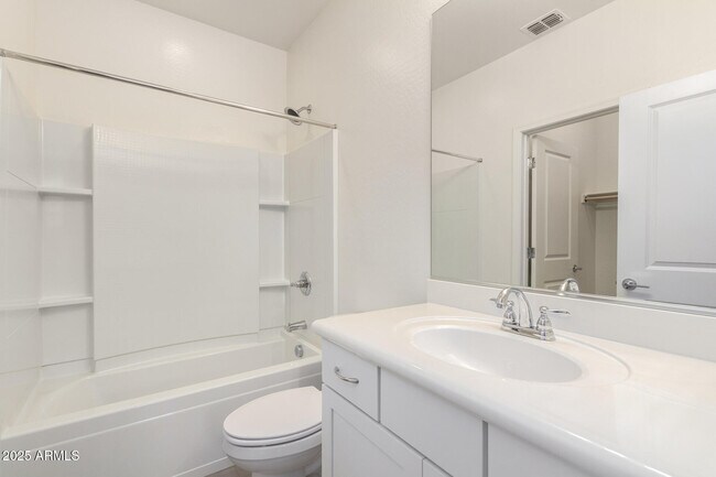 Building Photo - 14870 W Encanto Blvd