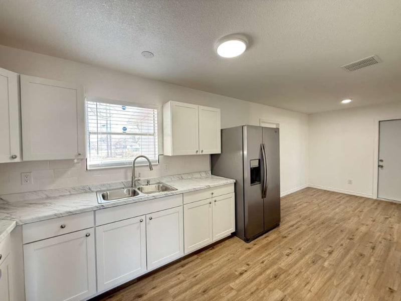 Building Photo - 7642 Quail St