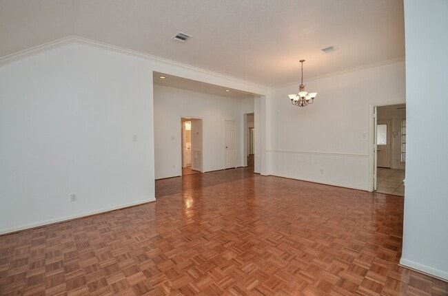 Building Photo - 1631 Berkoff Dr