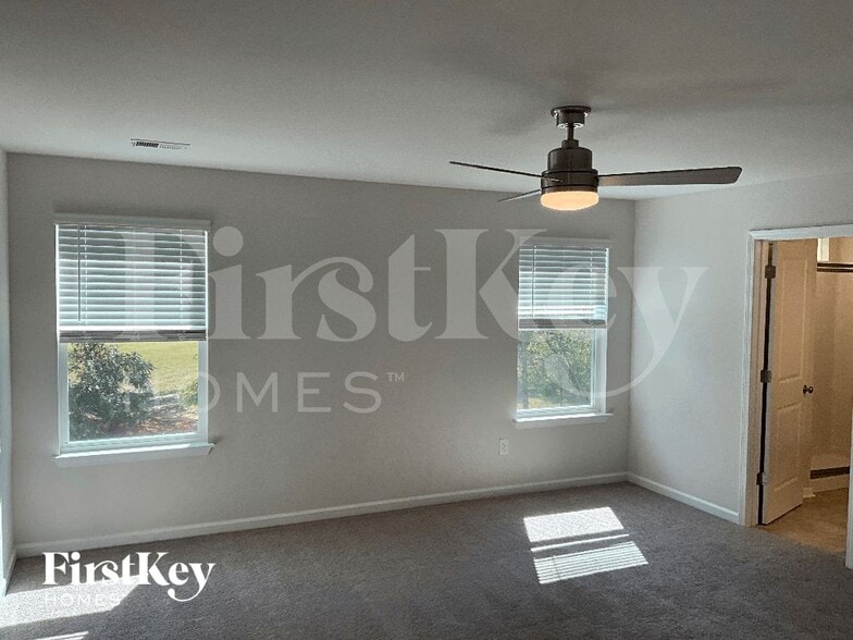 Building Photo - 1203 Mission Hill Ln