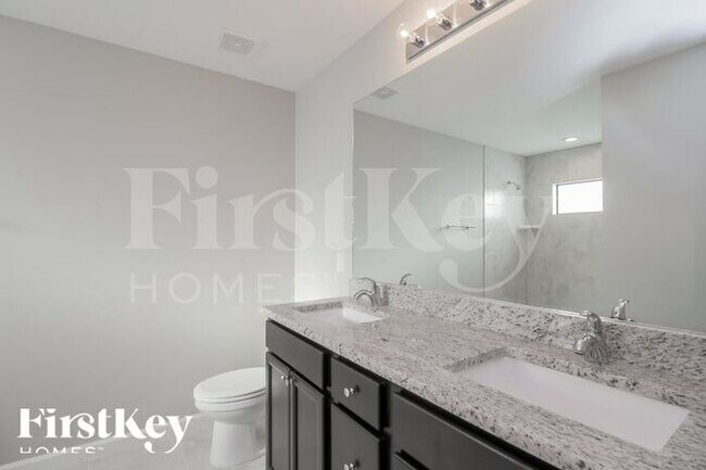 Building Photo - 446 Rayford St