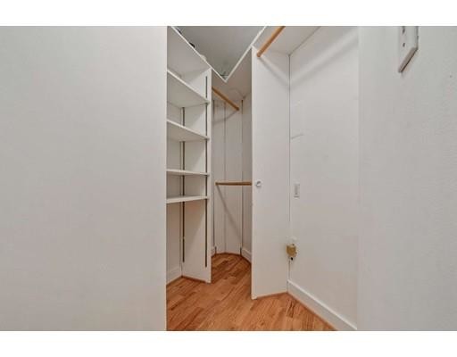 Building Photo - 416 Marlborough St