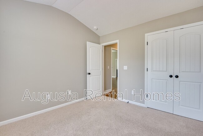Building Photo - 712 Edenberry St