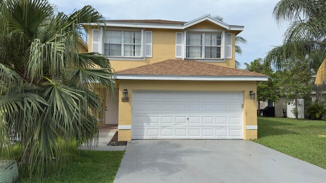 Building Photo - 4068 Eastridge Dr