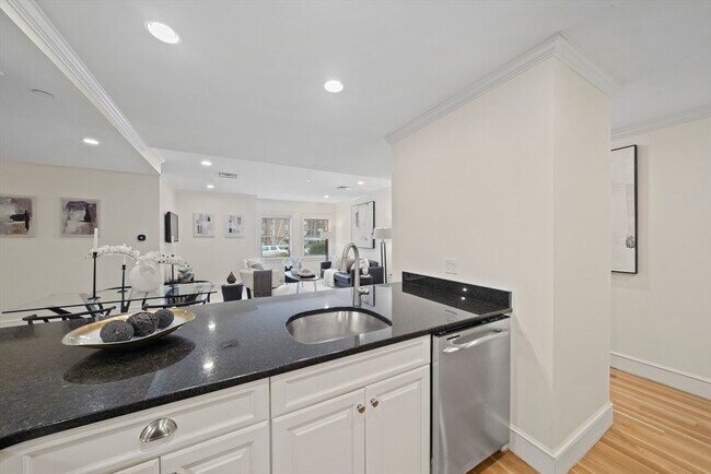 Building Photo - 321 Hammond Pond Pkwy