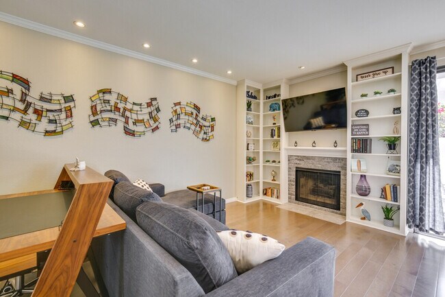 Building Photo - 701 Kettner Blvd