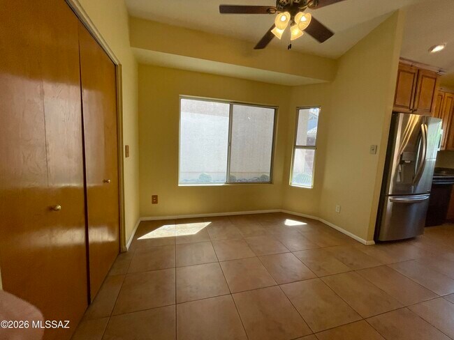 Building Photo - 3741 W Spinnaker Ln