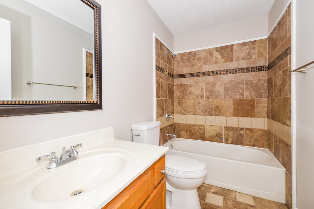 Building Photo - 5020 Amber Way NW