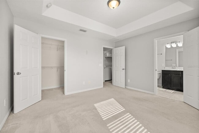 Building Photo - 7435 Ripplepointe Way
