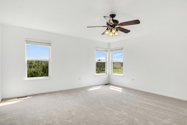 Building Photo - 849 Bell Flower Ln