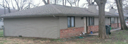 Building Photo - 232/234