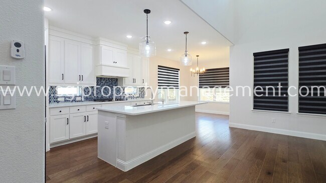 Building Photo - 10870 Grayhead Dr