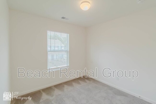 Building Photo - 305 Cherwell ct