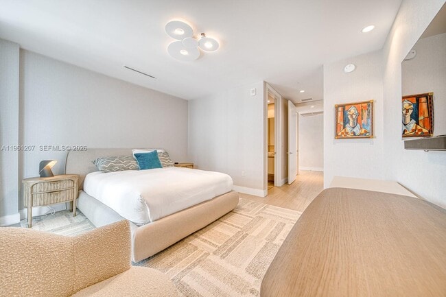 Building Photo - 5775 Collins Ave