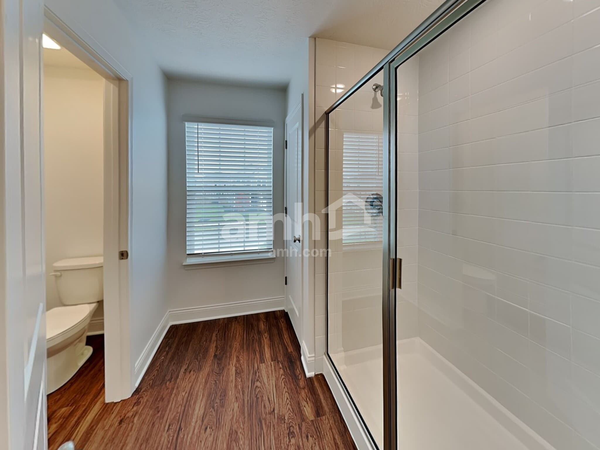 Building Photo - 906 Castor Dr