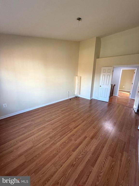 Building Photo - 8362 Millwood Dr