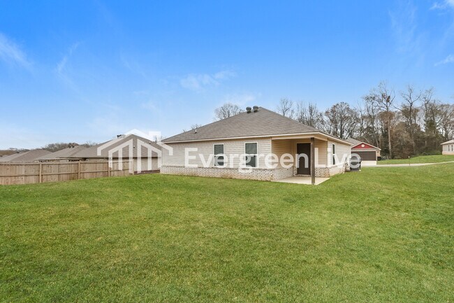 Building Photo - 52 Dunnaway Dr