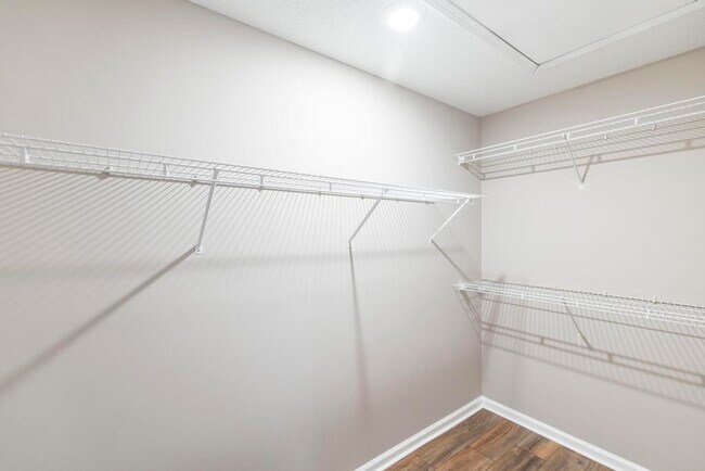 Building Photo - 115 Lauren Ln
