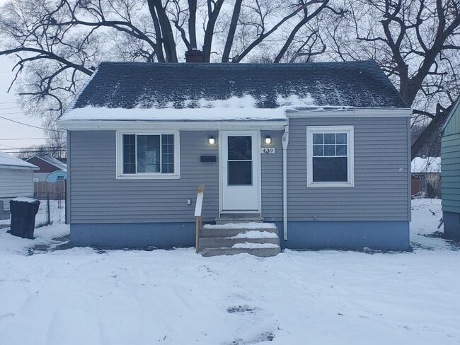 Building Photo - 439 S Illinois St