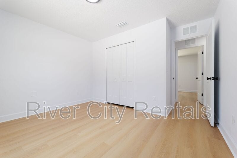 Building Photo - 7127 Stetson St