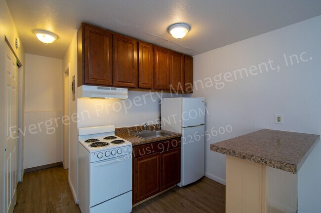 Building Photo - 500 Laporte Ave