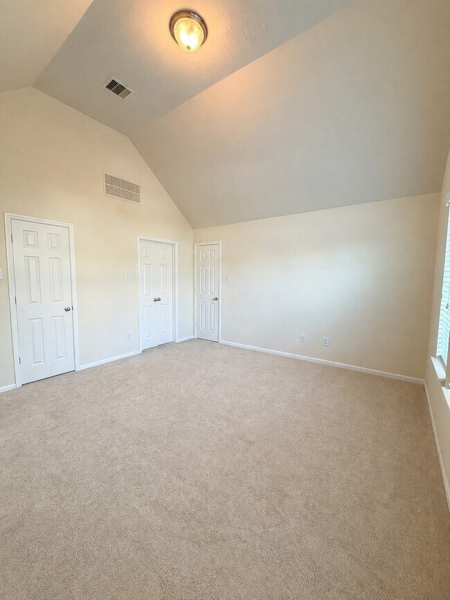 Building Photo - 8327 Lamond Ln
