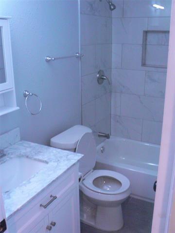 Building Photo - 5728 Curzon Ave