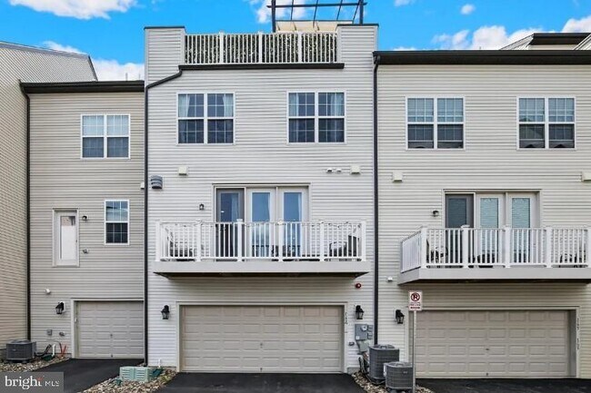 Building Photo - 167 Klee Alley