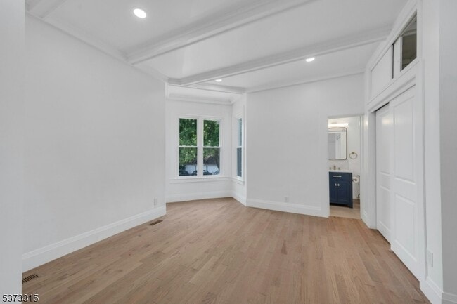 Building Photo - 78 Grove St