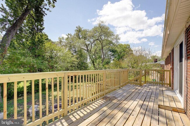 Building Photo - 6417 Kaine Dr