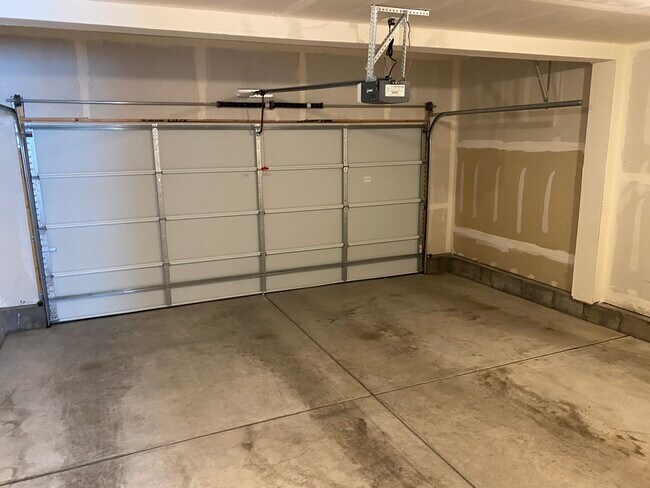 Building Photo - 2914 Loot Dr