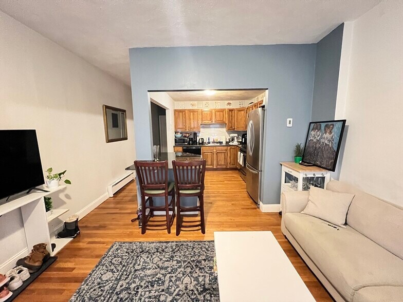 *Pictures are representative samples of the advertised unit. In some cases, the actual units you to - 296 Columbus Ave
