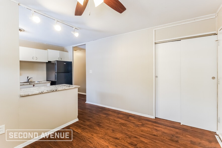 Building Photo - 2659 Niagara St