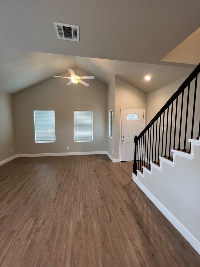 Building Photo - 9720 Pelsey St