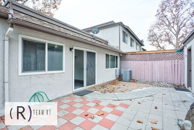 Building Photo - Great School District! Beautifully Upgraded Residence in the beautiful city of Diamond Bar