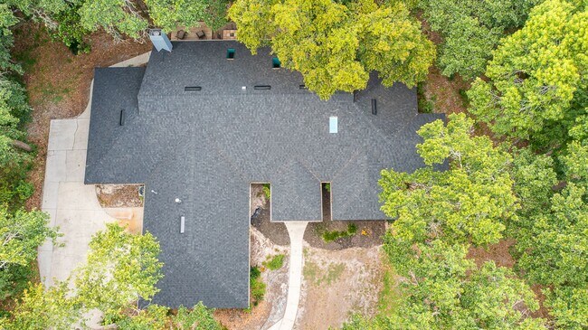 Building Photo - LOOK!  Park Avenue- 4 Bedroom/3 Bath - BEAUTIFUL!