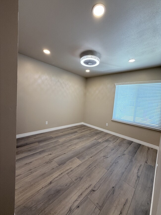 Building Photo - 435 Anacapa Cir