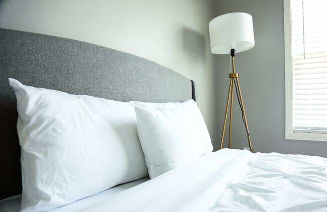 Building Photo - 701 McWilliams Rd SE